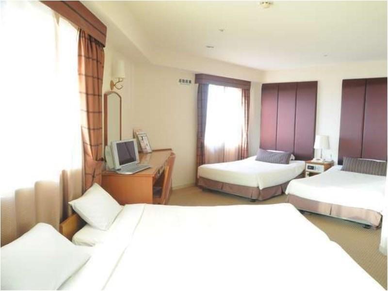 Hotel Yokohama Garden Esterno foto